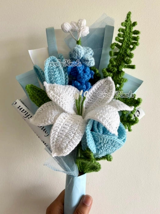 Crochet Blue Blooms Bouquet