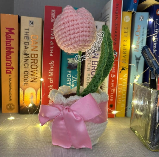 Crochet Tulip Pot