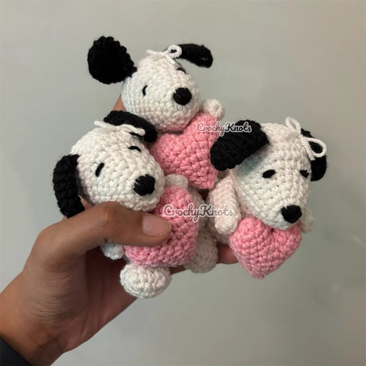 Crochet Snoopy with Heart keychain/ miniature