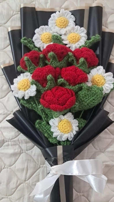 Crochet Lovely Rose and Daisy Bouquet