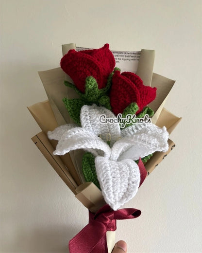 Crochet Eternal Blossom Charm | White Lily and Red roses bouquet