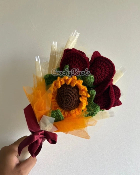 Crochet Sunlit Romance Bouquet | Sunflower and Roses Bouquet