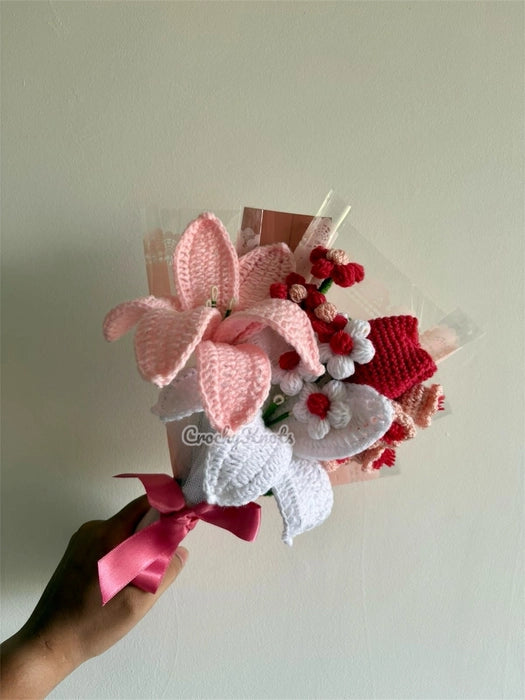 Crochet Peach Kissed Bouquet