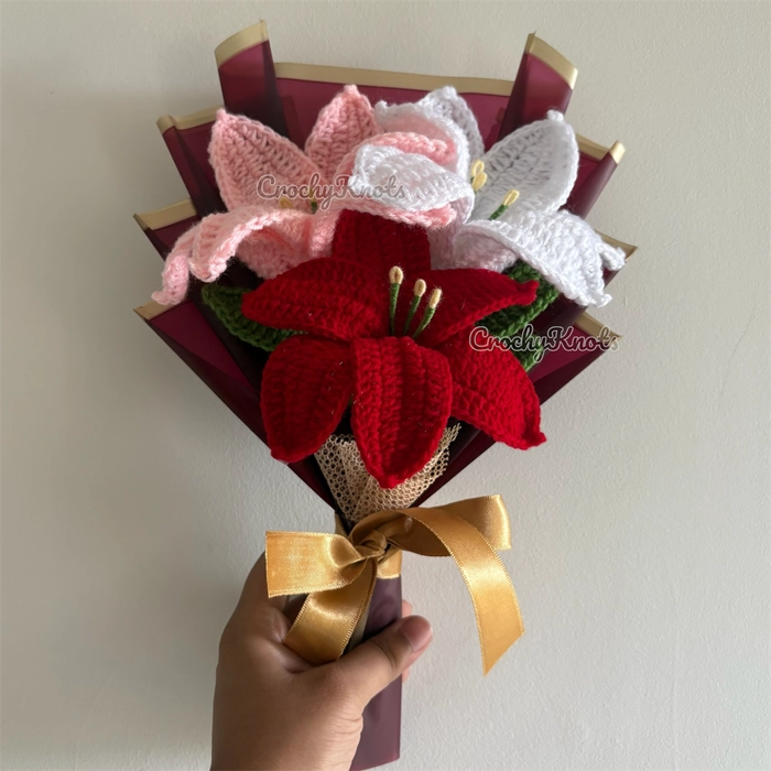 Lily Love Fusion | Red, pink and white lilies
